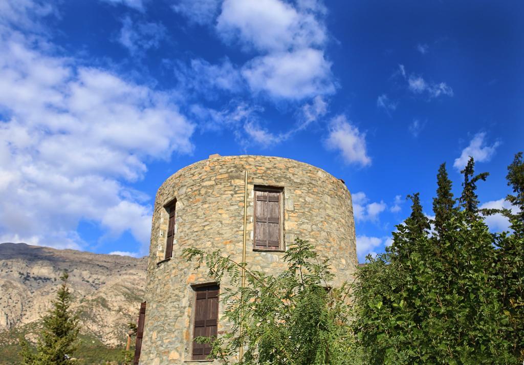 Pyrgos Traditional Village Ágios Kírykos Exteriér fotografie